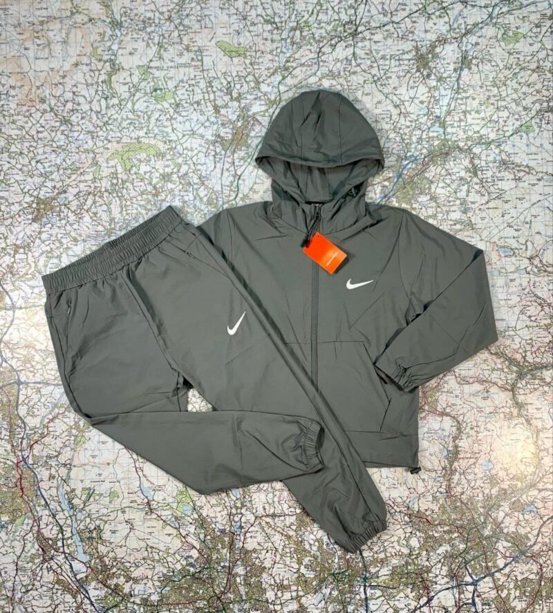 Kid's Nike Tracksuit - Image 4