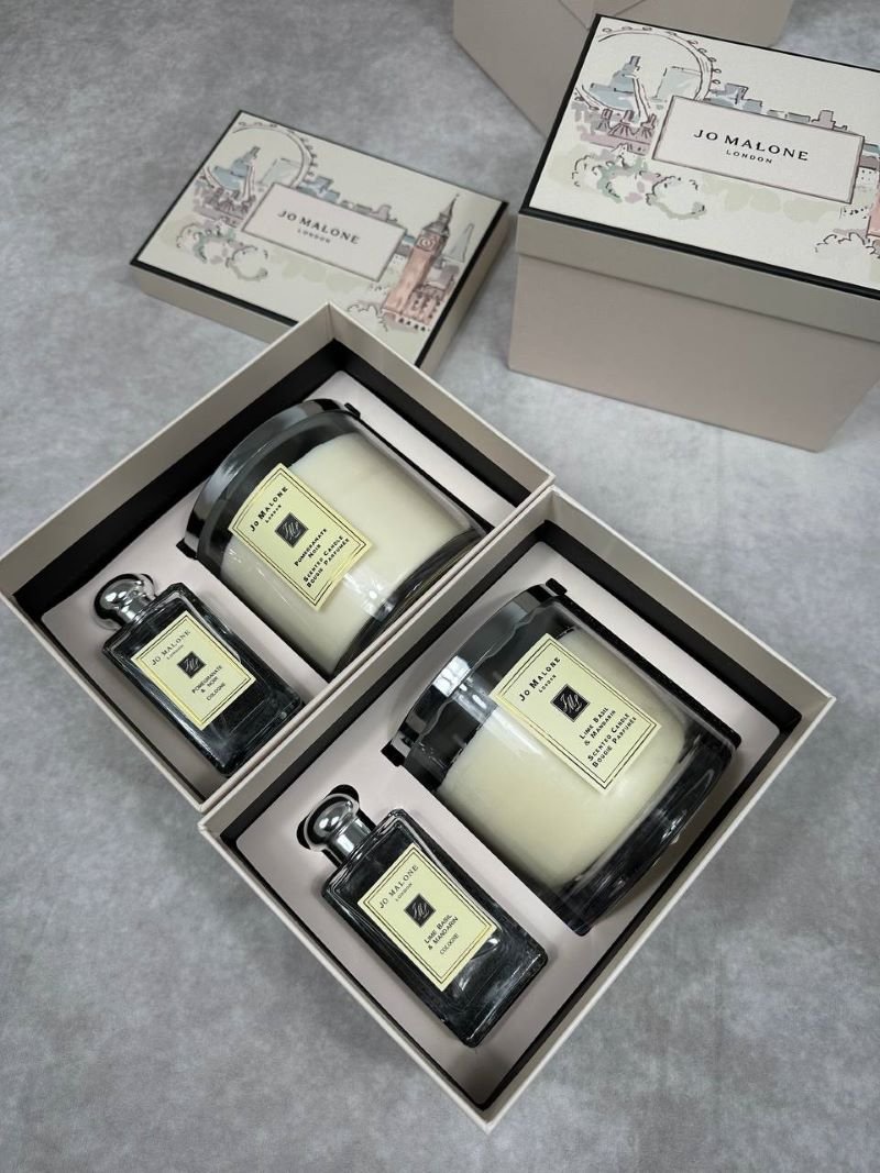 Jo Malone Candle & Fragrance Set - Image 6