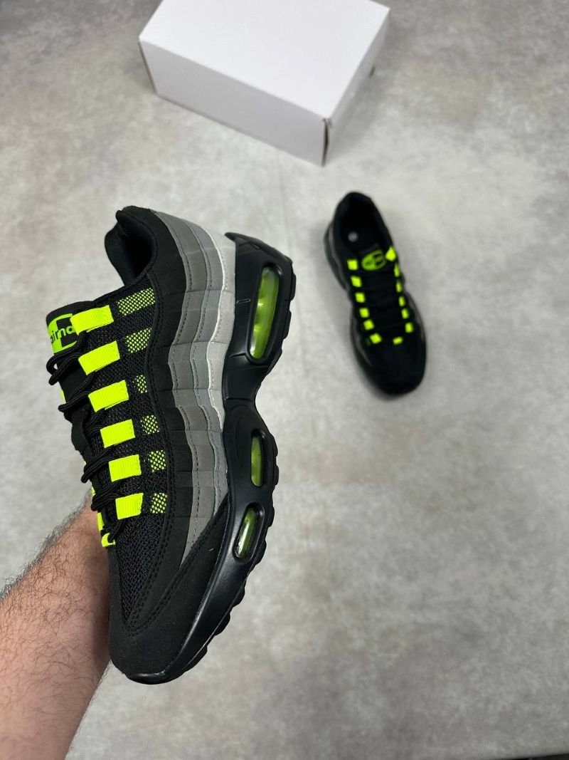 Men’s Nike Air Max 95 Trainers - Image 6