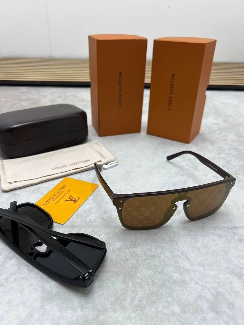 AAA QUALITY MEN'S LV SUNGLASSES COME WITH BOX - Image 2