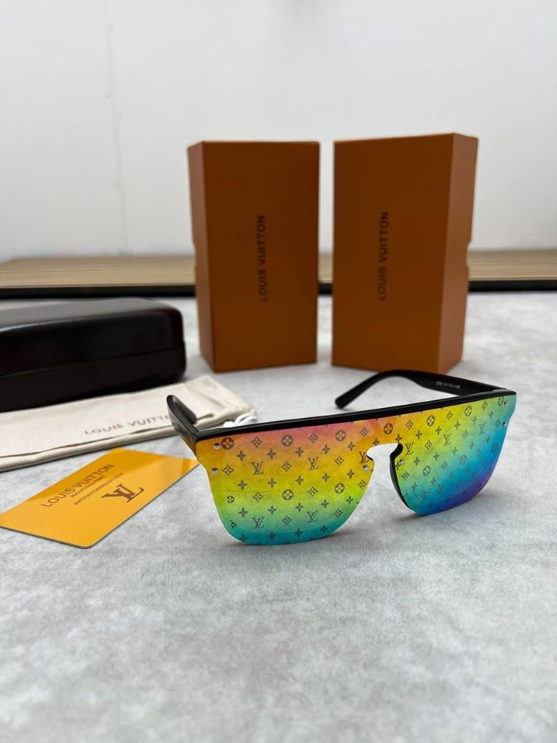 AAA QUALITY MEN'S LV SUNGLASSES COME WITH BOX - Image 8