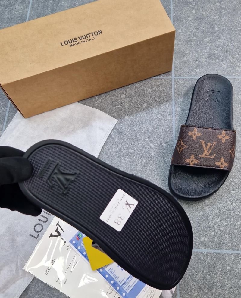 LOUIS VUITTON SLIDERS FOR LADIES & MEN'S - Image 4