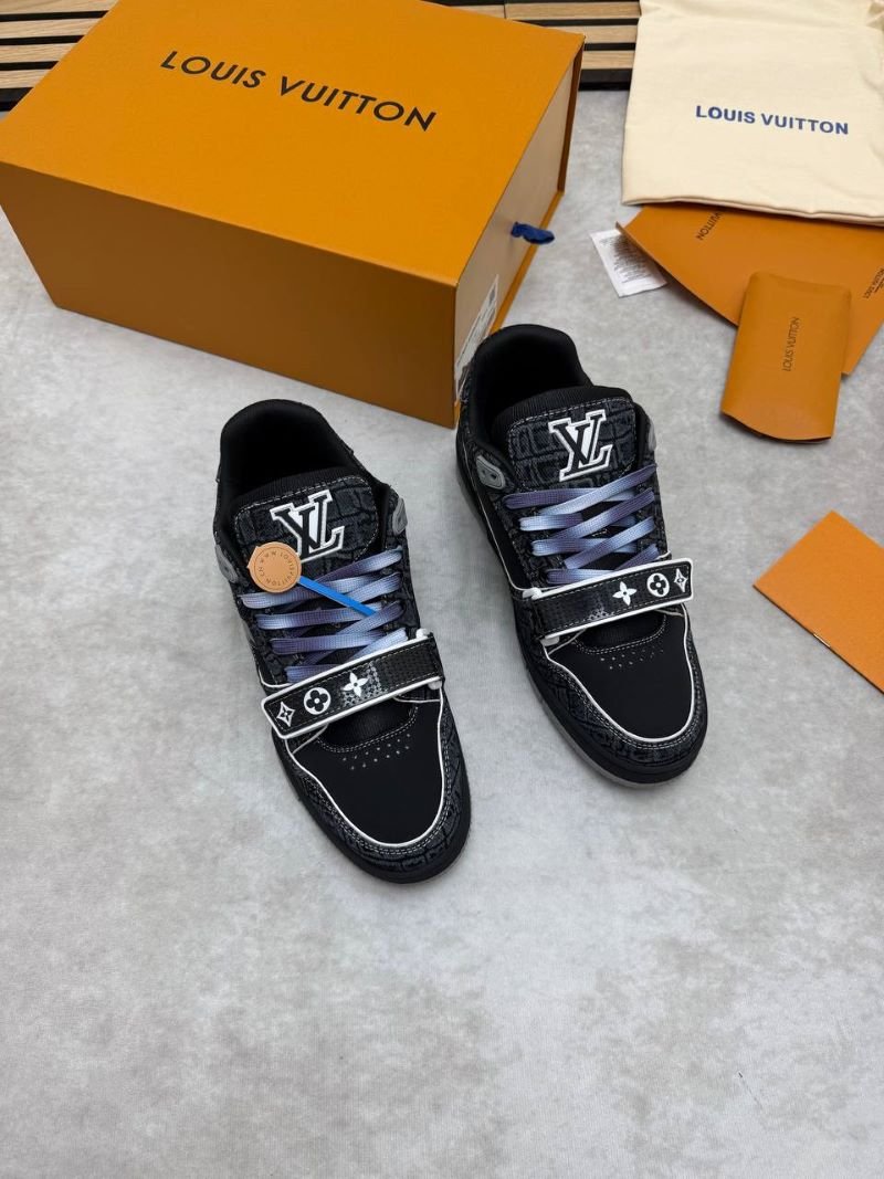LOUIS VUITTON TRAINERS - Image 7
