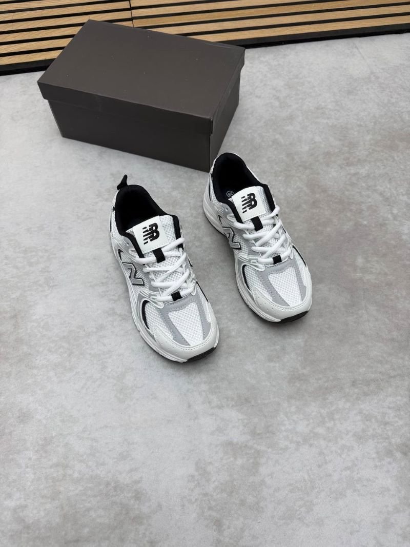 WOMENS NEW BALANCE S30 - Image 12