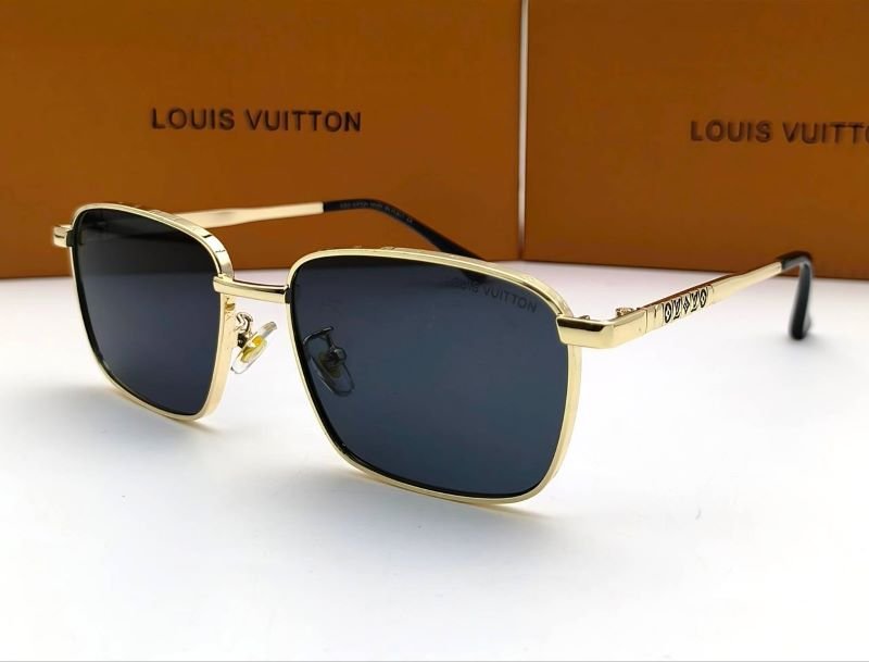 LOUIS VUITTON SUNGLASSES - Image 12