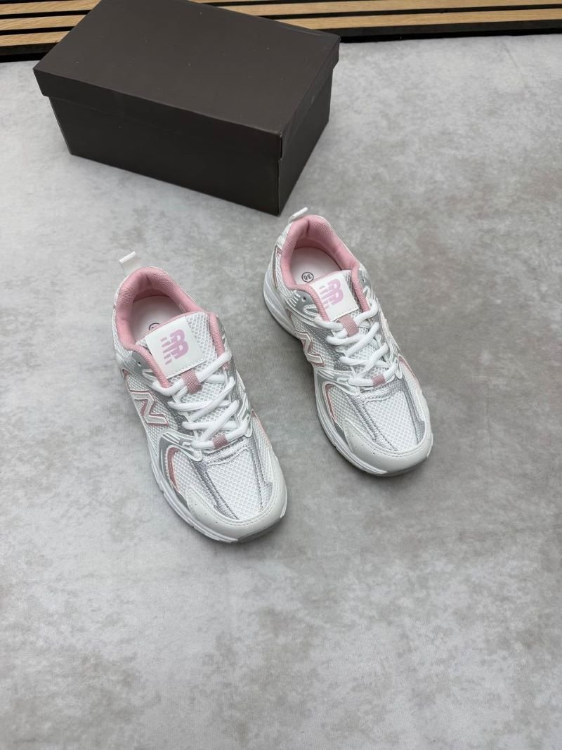 WOMENS NEW BALANCE S30 - Image 18