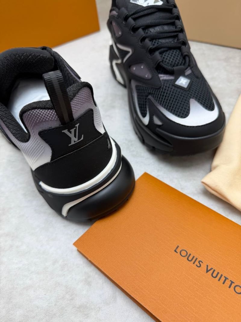 SUPER CLONE LOUIS VUITTON RUNNER TACTIC - Image 18