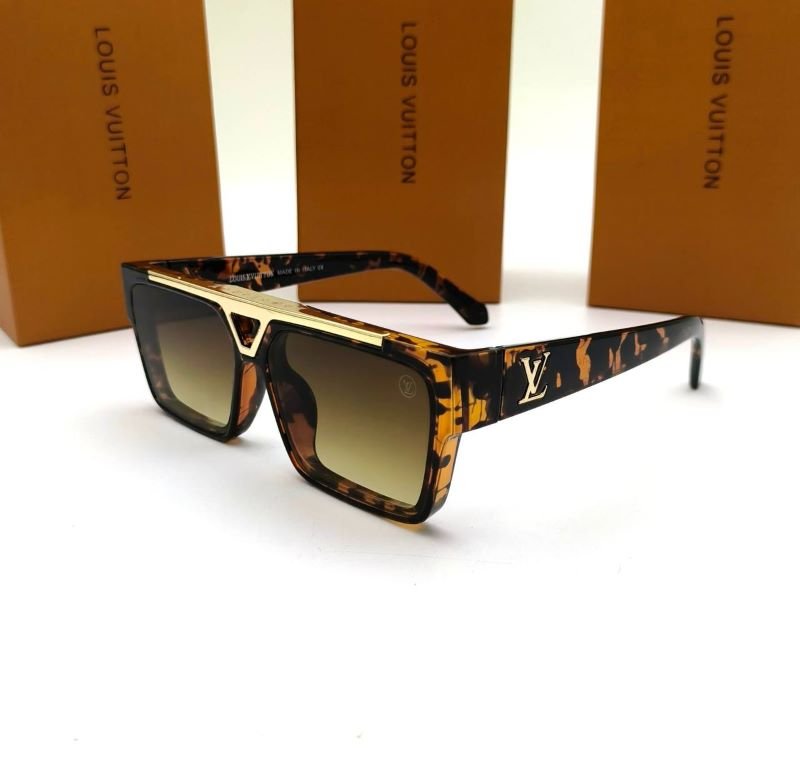 LOUIS VUITTON SUNGLASSES - Image 2
