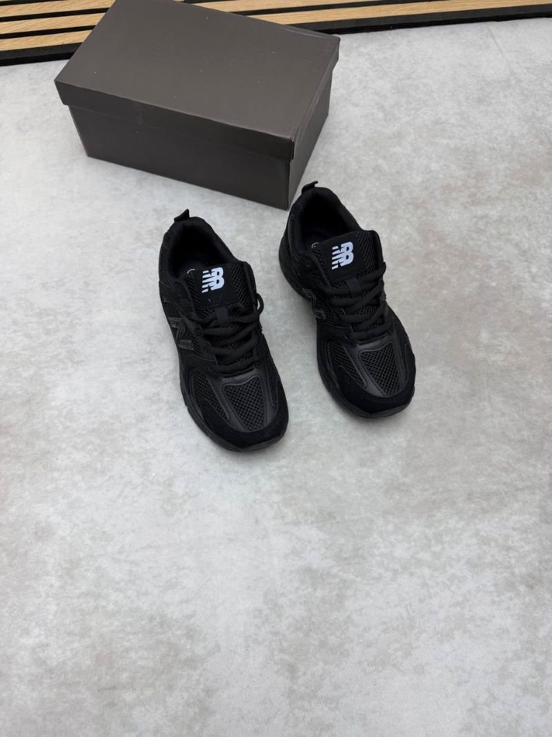 WOMENS NEW BALANCE S30 - Image 20