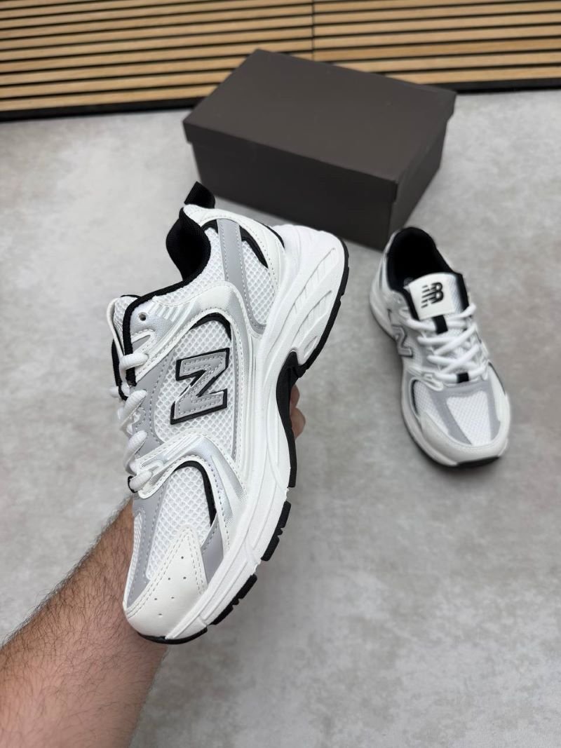 WOMENS NEW BALANCE S30 - Image 21