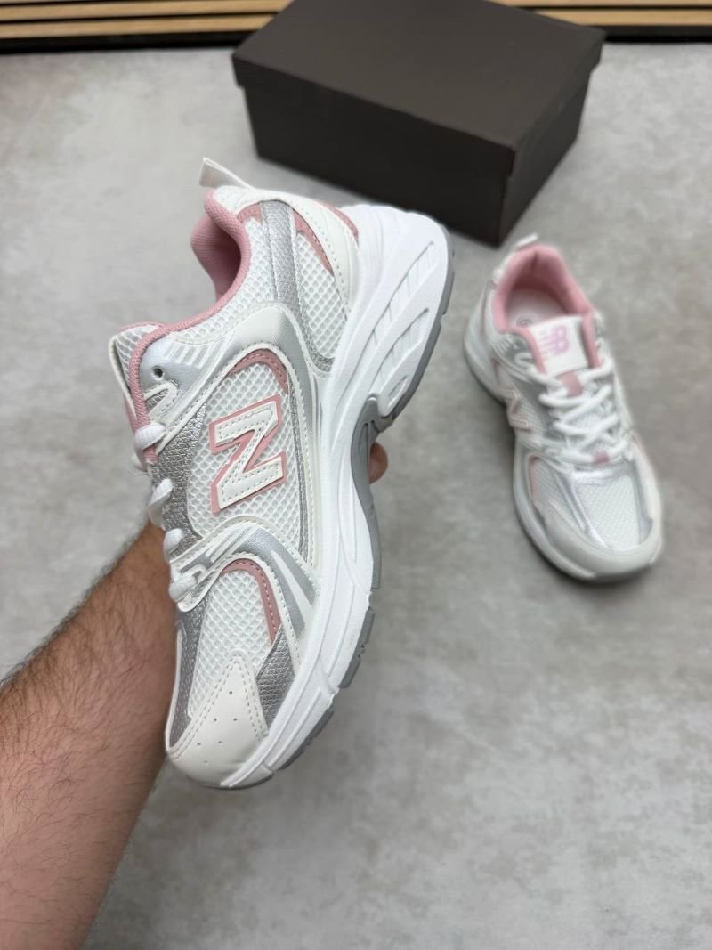 WOMENS NEW BALANCE S30 - Image 24