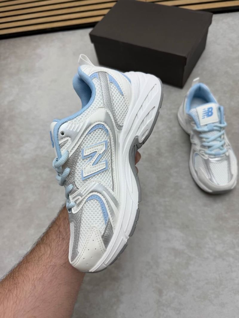 WOMENS NEW BALANCE S30 - Image 25