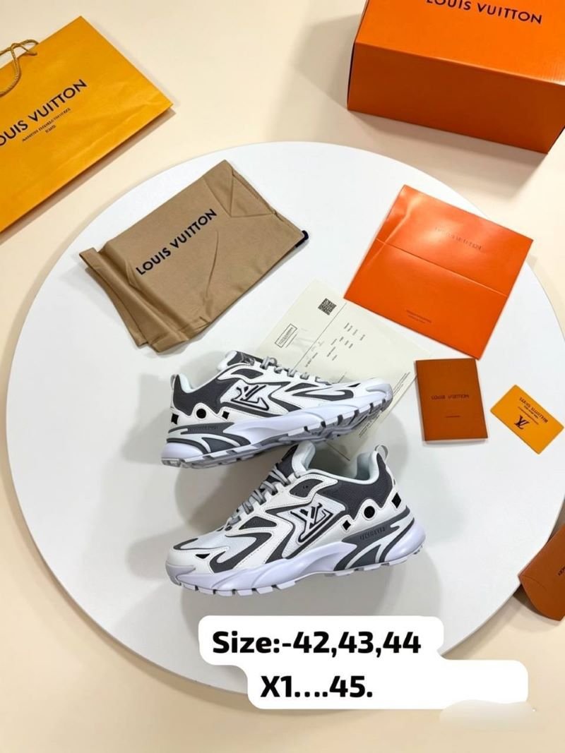 LOUIS VUITTON TRAINER - Image 9