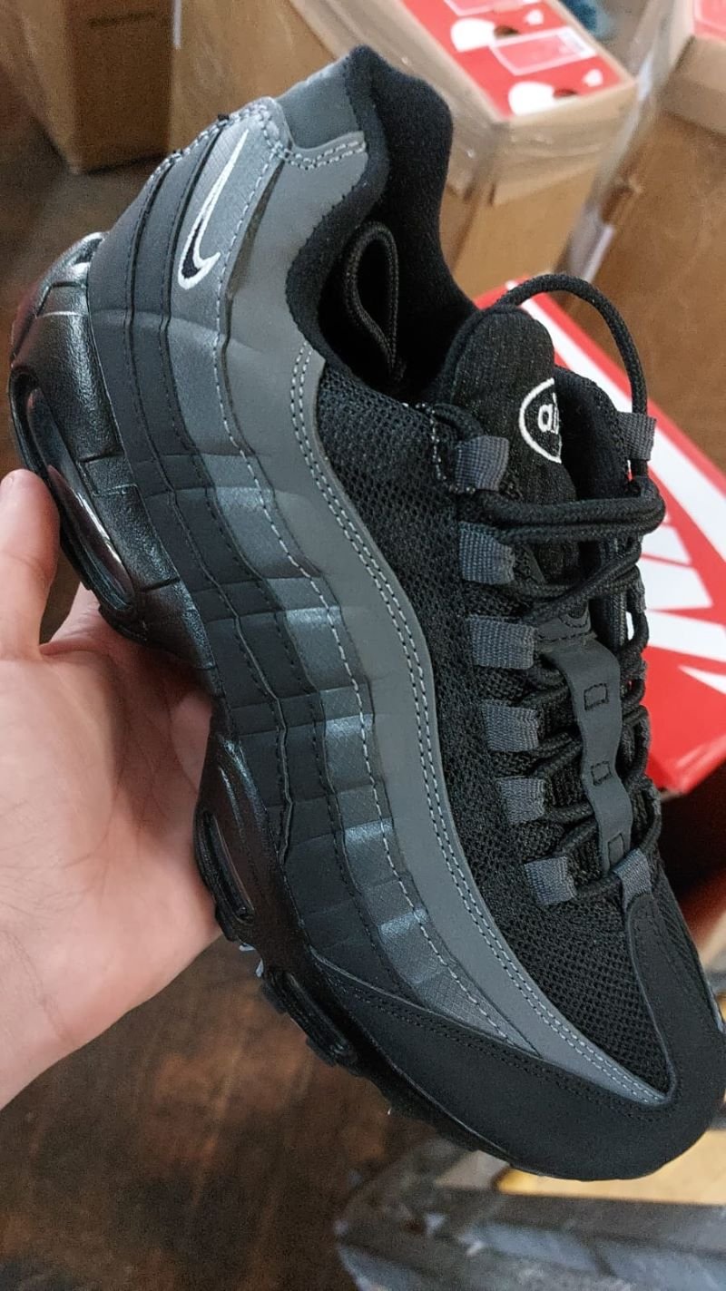 Nike Air Max 95s - Image 4