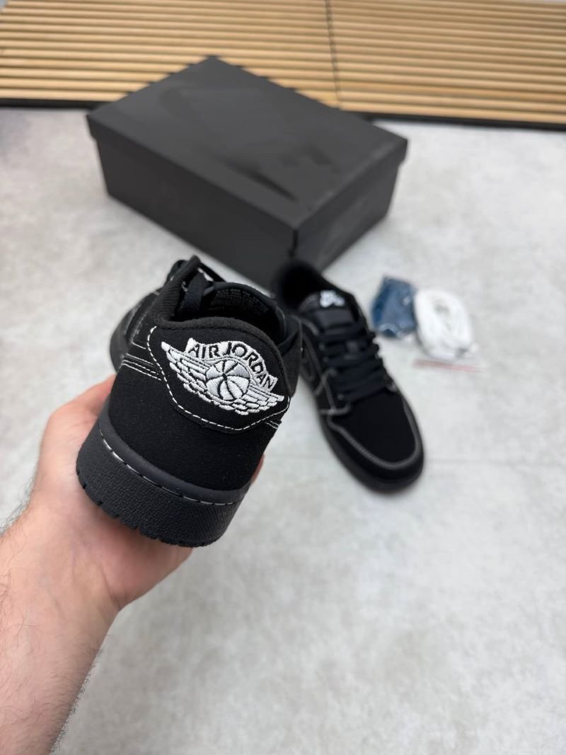 AIR JORDAN 1 LOW TRAINERS - Image 4