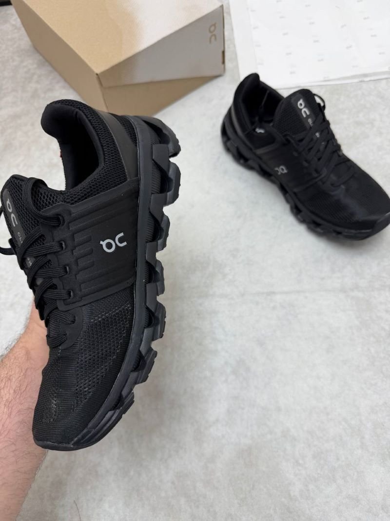 AAA ON CLOUD TRAINERS COME WITH BOX - Image 4