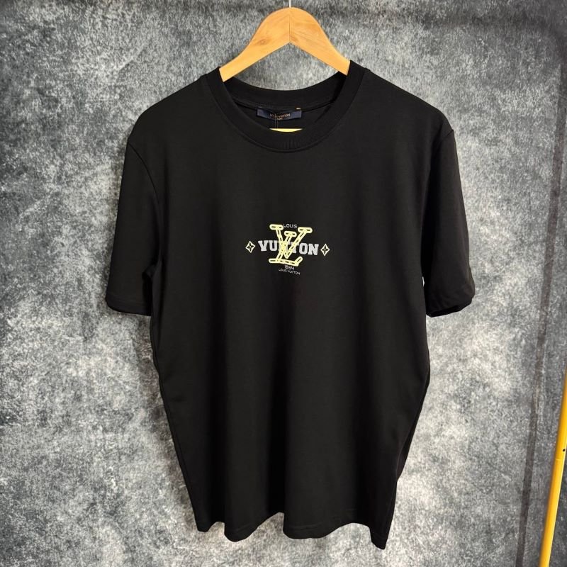 NEW ARRIVAL LOUIS VUITTON T-SHIRTS - Image 4