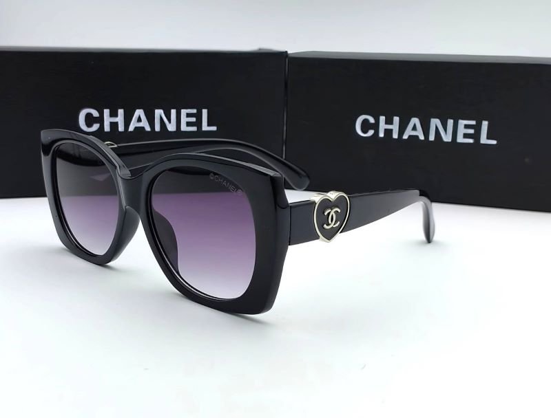 CHANEL SUNGLASSES - Image 5