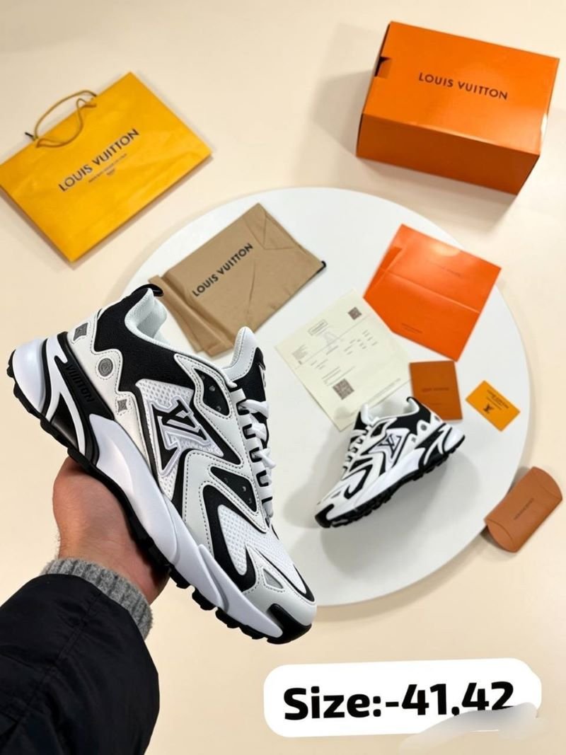 LOUIS VUITTON TRAINER - Image 6