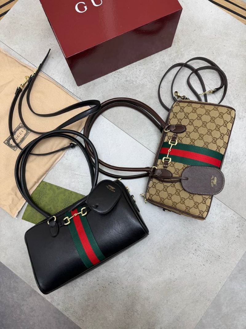 WOMENS GUCCI BAG (COMESWITH BOX)