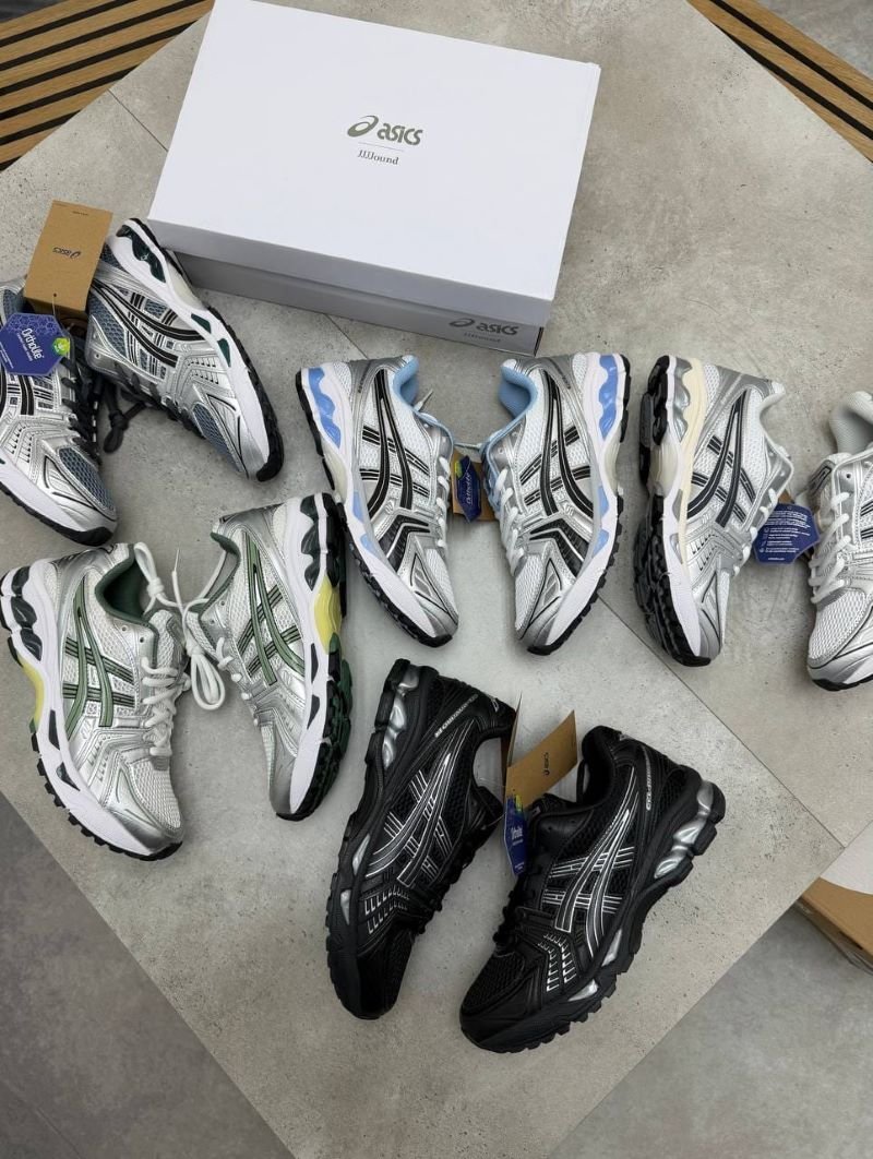 MENS ASICS COME WITH BOX