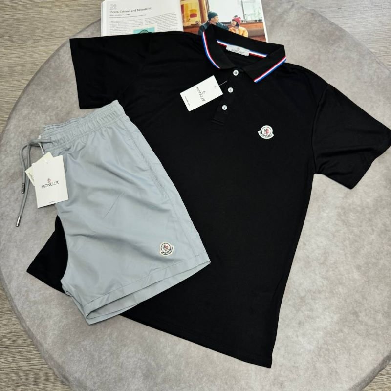 MONCLER SHORTS & T-SHIRT SET - Image 10