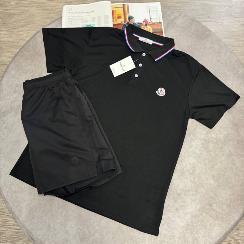 MONCLER SHORTS & T-SHIRT SET - Image 11
