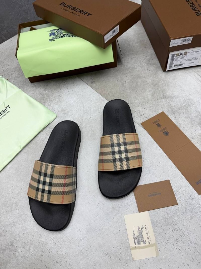 SUPER CLONE BURBERRY SLIDERS COME WITH BOX ETC - Image 2