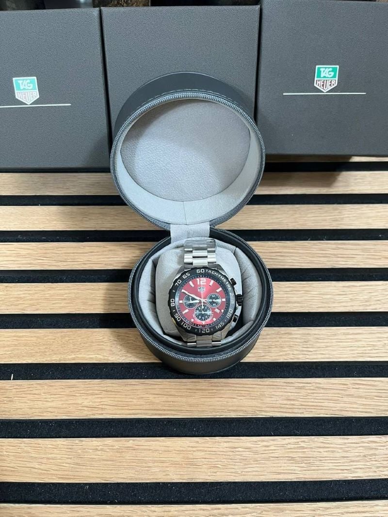 MENS TAG HEUR WATCHES COME WITH BOX AND PAPER WORKS - Image 2