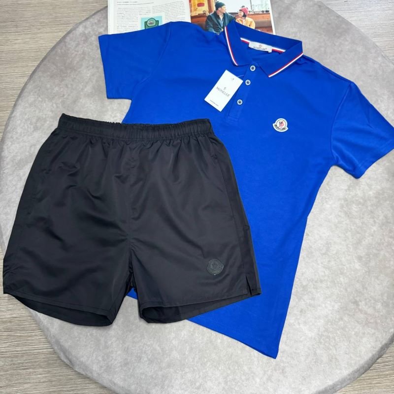 MONCLER SHORTS & T-SHIRT SET - Image 8