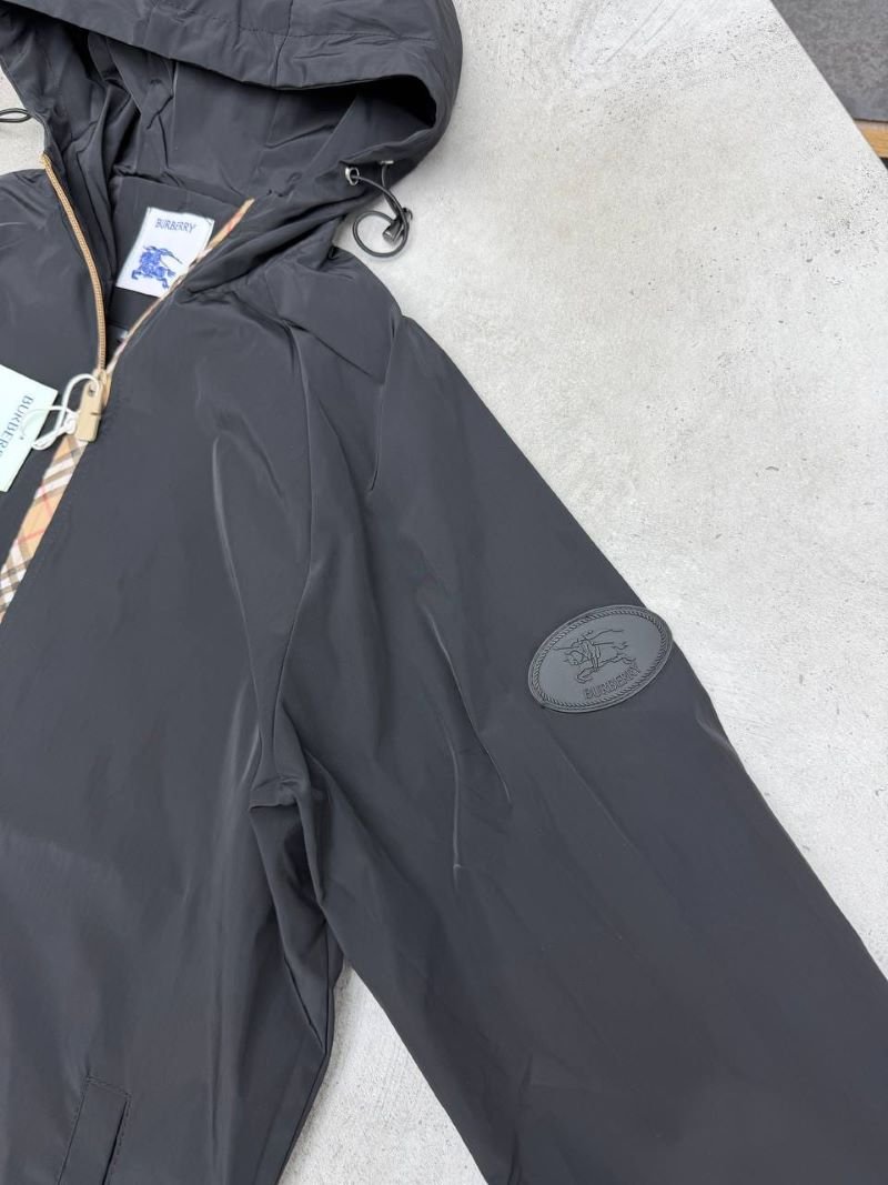 MEN'S BURBERRY WINDBREAKER - Image 4