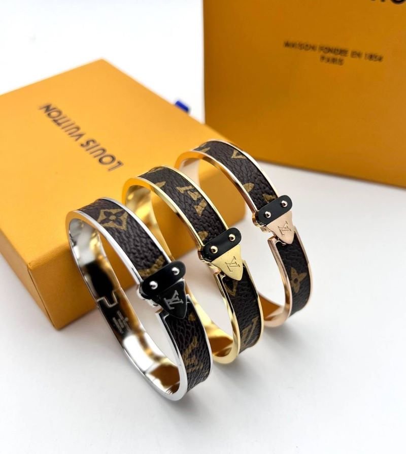 CARTIER & LV BANGLE WITH FULL PACKING - Image 7