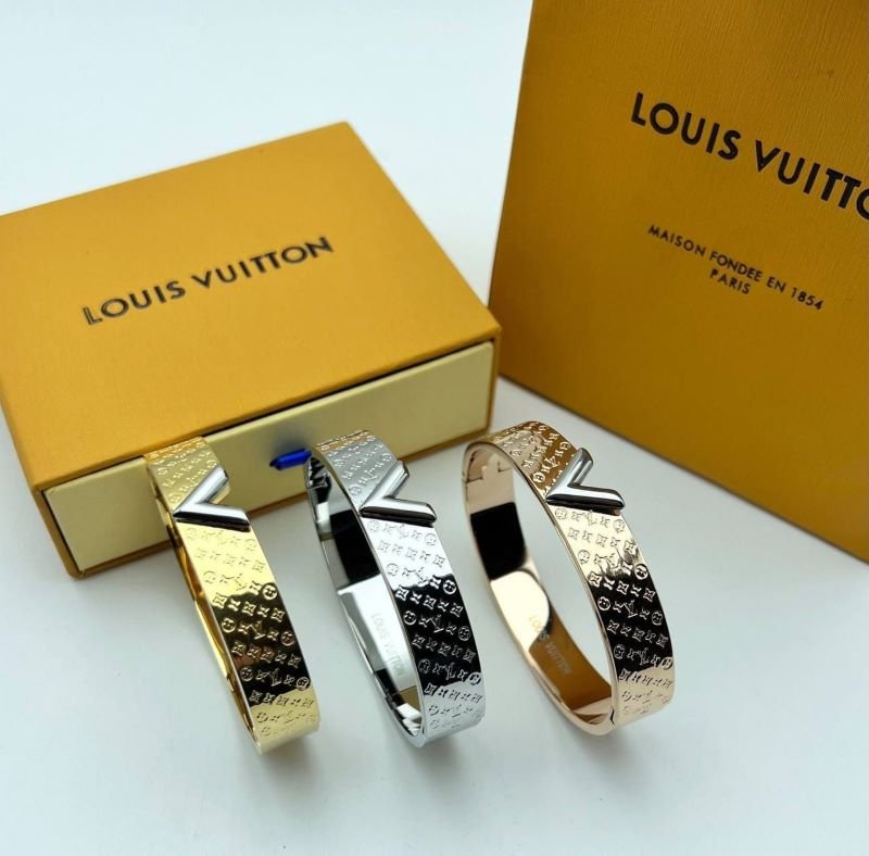 CARTIER & LV BANGLE WITH FULL PACKING - Image 10