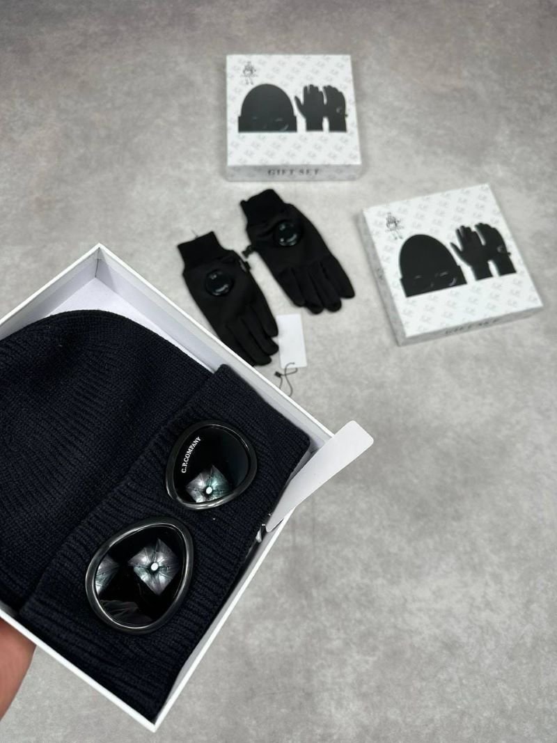 Luxury Men's Designer Winter Gift Box Sets - Image 2