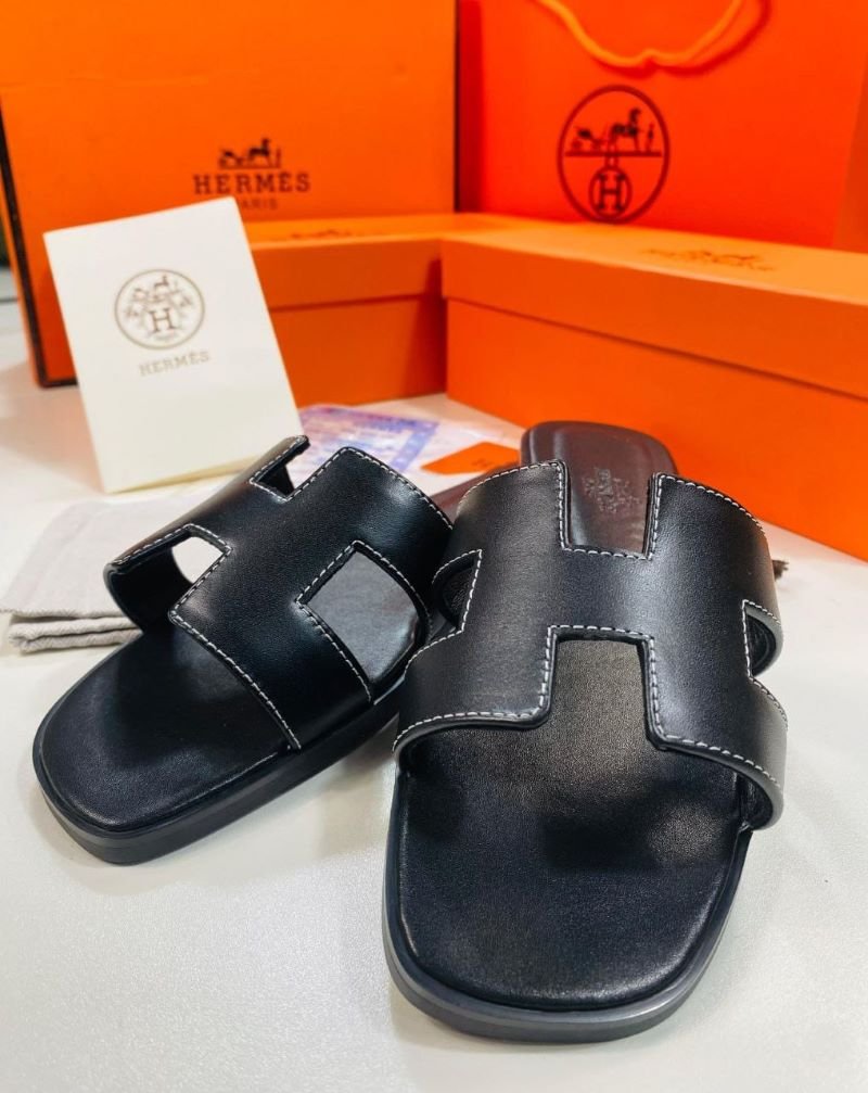 Hermès Chypre Leather Sandals