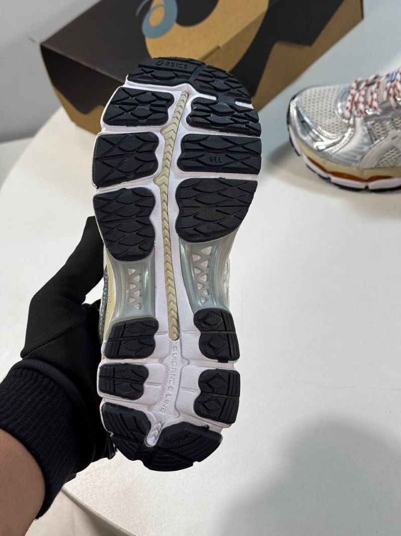 Ladies ASICS x Kith GEL-Kayano - Image 18