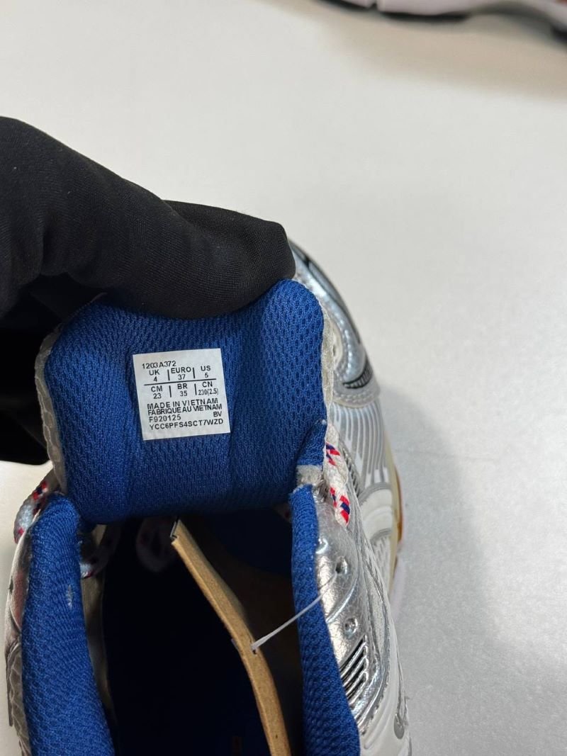 Ladies ASICS x Kith GEL-Kayano - Image 19