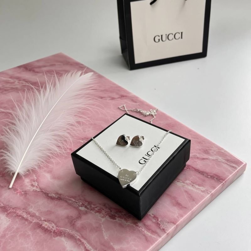 Gucci Inspired Silver Heart Pendant Necklace & Earrings Matching Jewelry Set - Image 2
