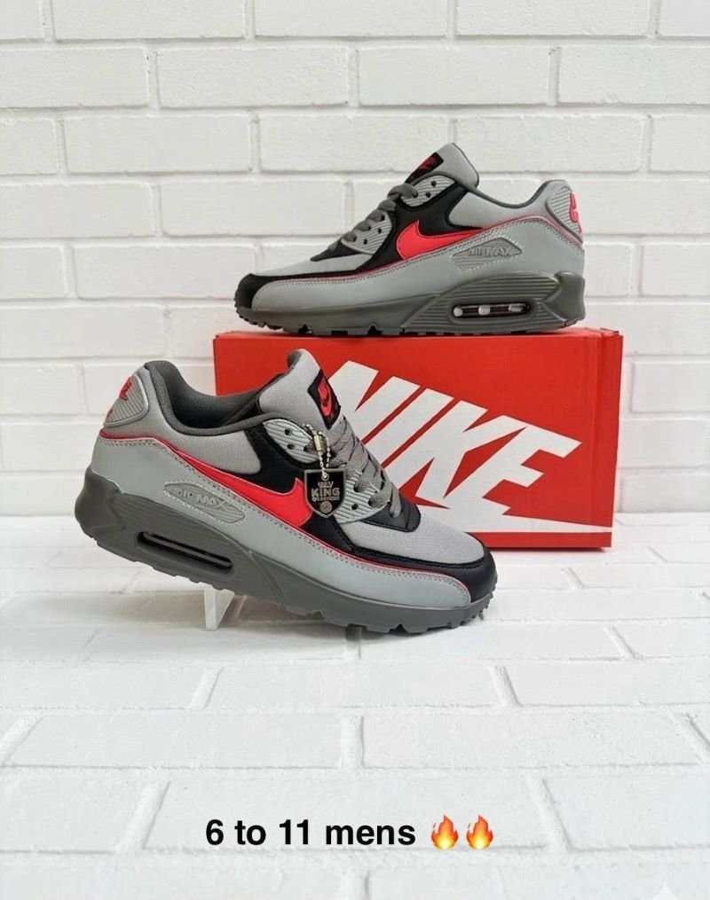 Men's Nike Air Max 90 Sneakers - Image 3