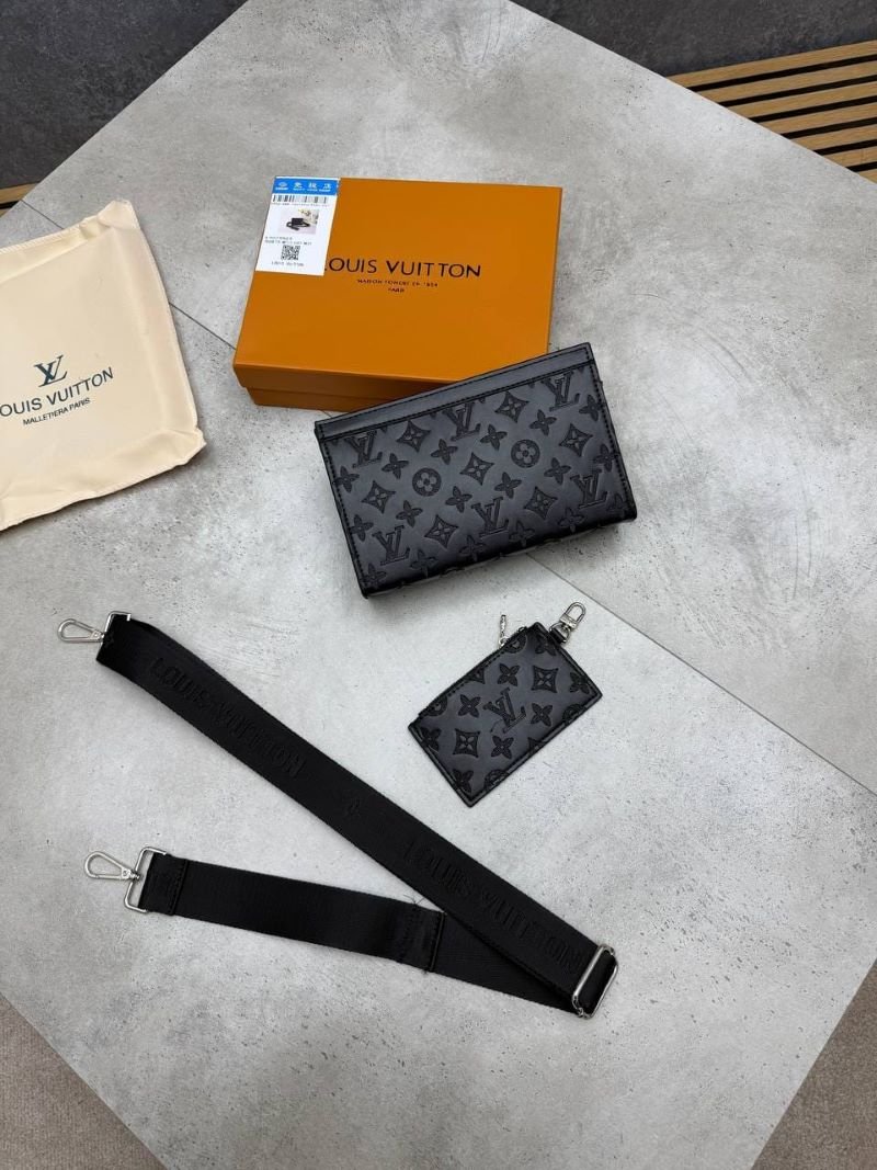 The Louis Vuitton Monogram 2-in-1 Crossbody Messenger Bag - Image 2