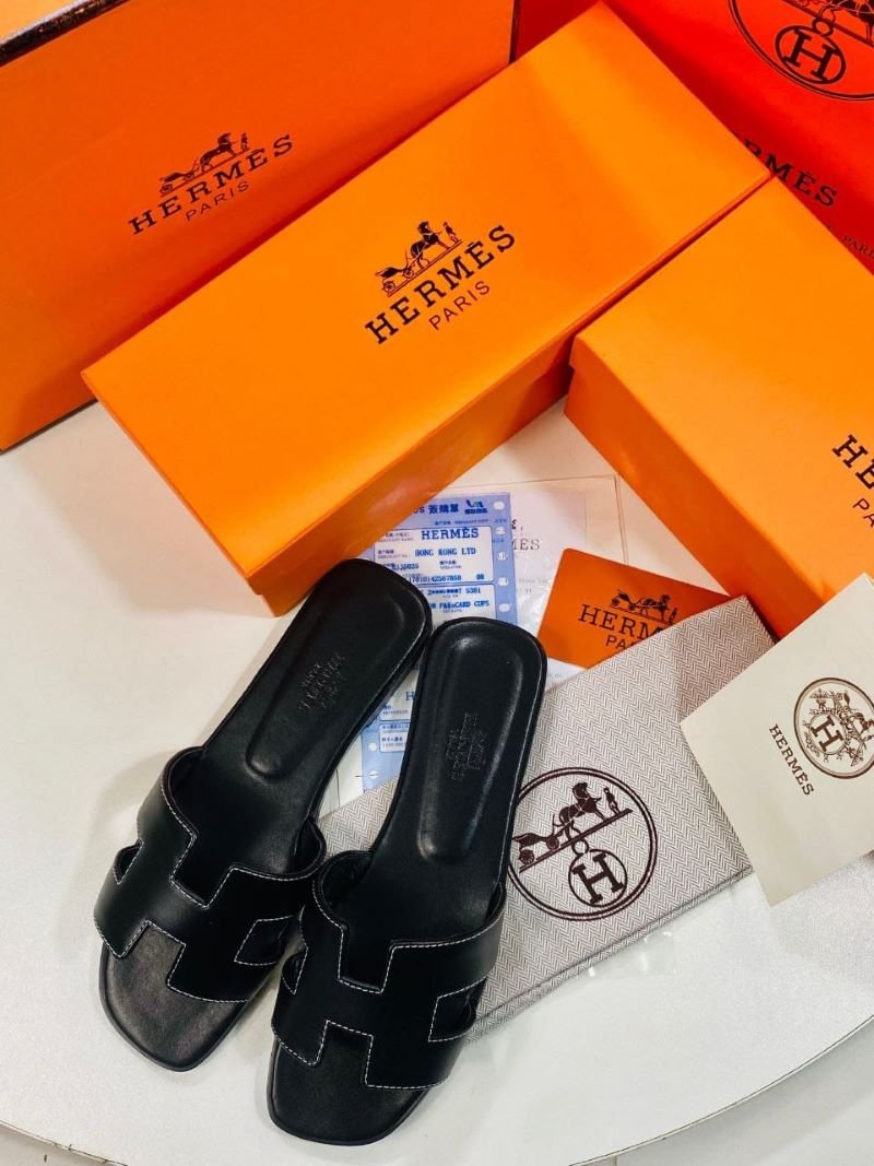 Hermès Chypre Leather Sandals - Image 4