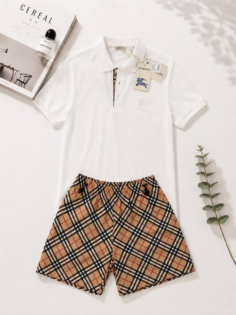 Burberry Vintage Check Polo & Shorts Two-Piece Set - Image 5