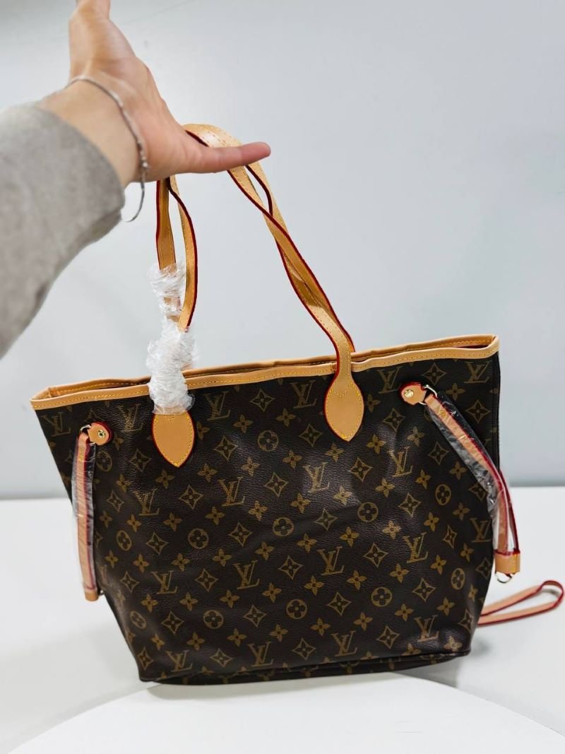 Louis Vuitton Neverfull Monogram Tote Bag - Image 4