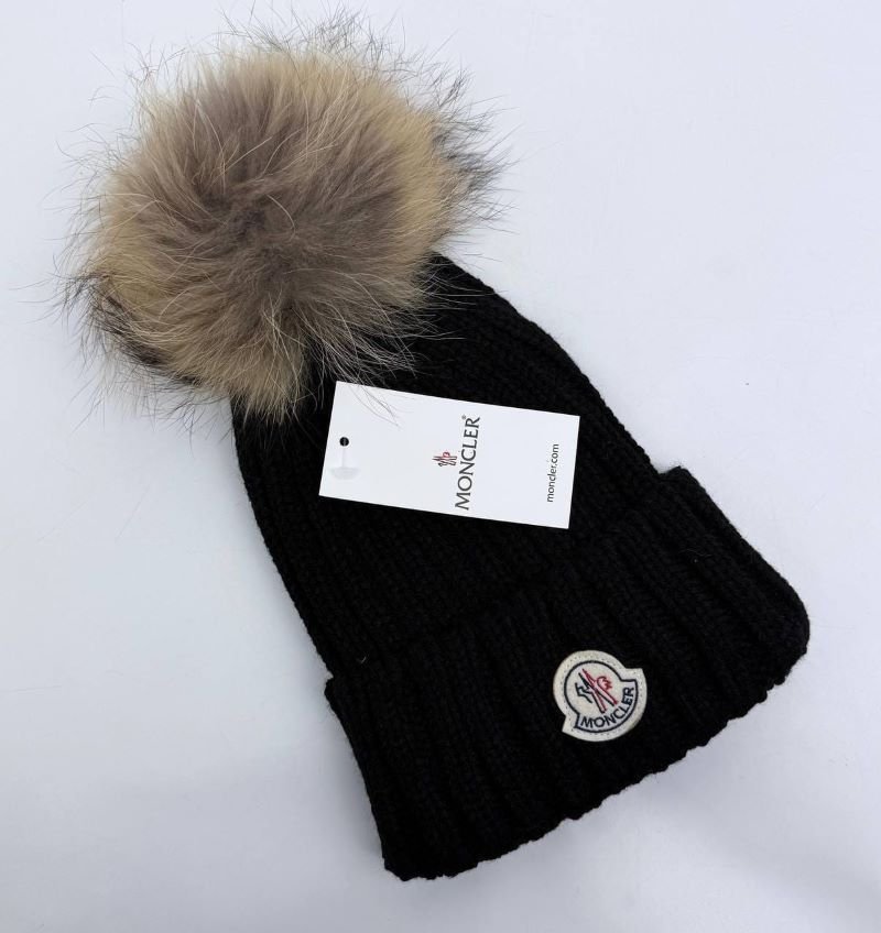 Moncler Faux-Fur Pom-Pom Ribbed Beanie/Hats - Image 4