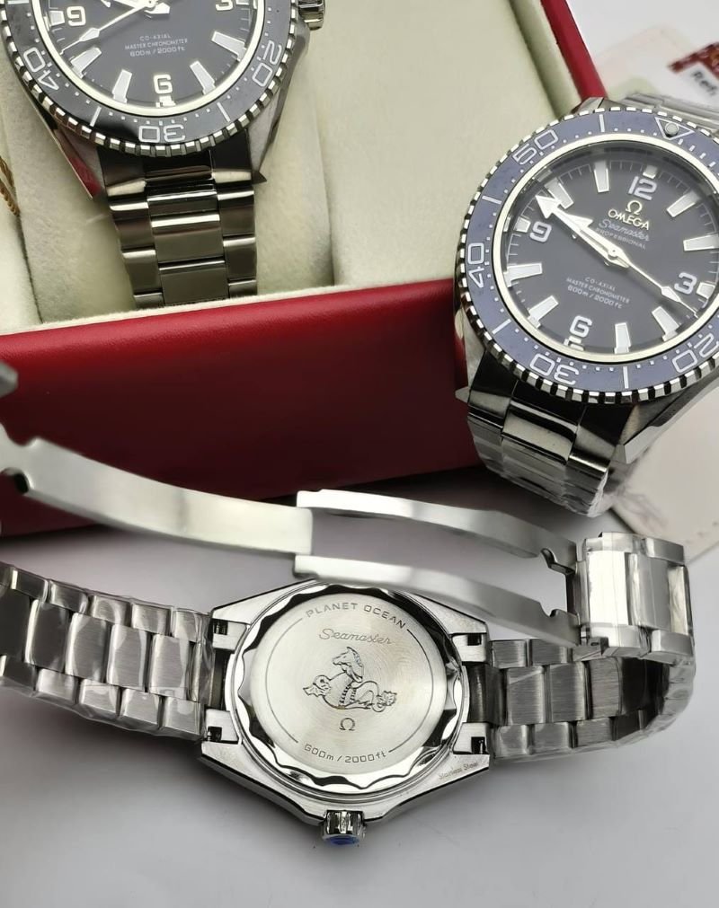 Omega Seamaster Planet Ocean - Image 5