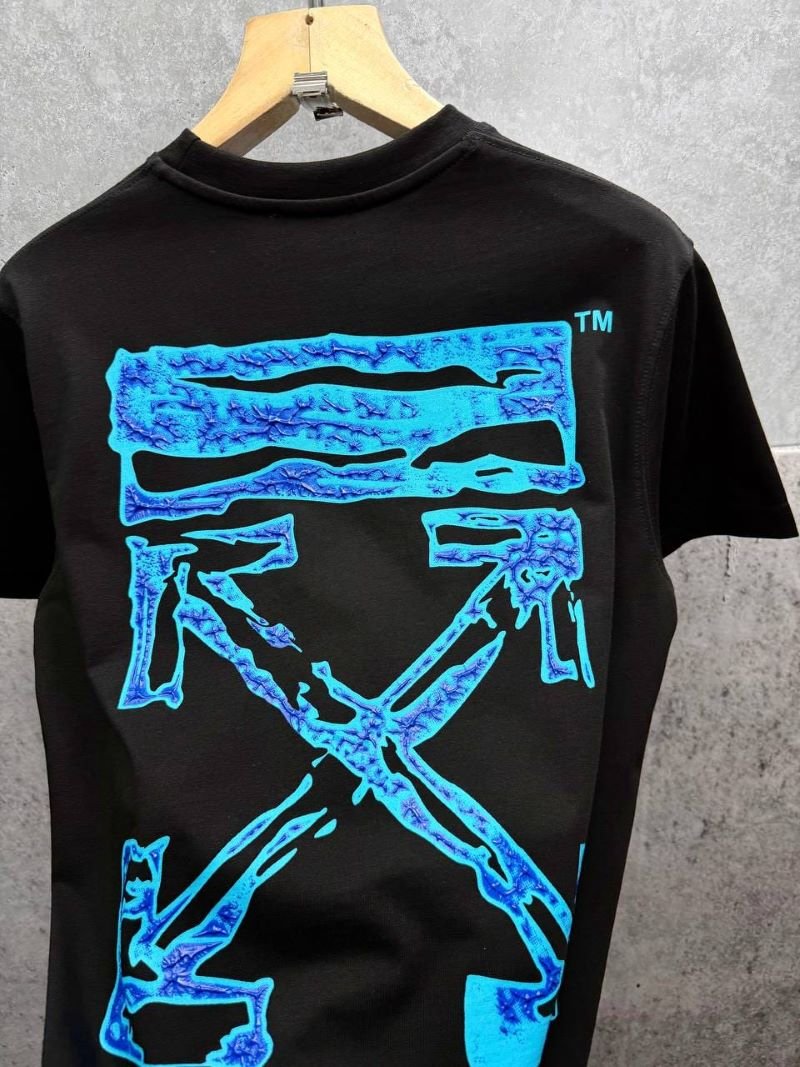 Off-White Textured Blue Arrows Graphic T-Shirt - Image 5