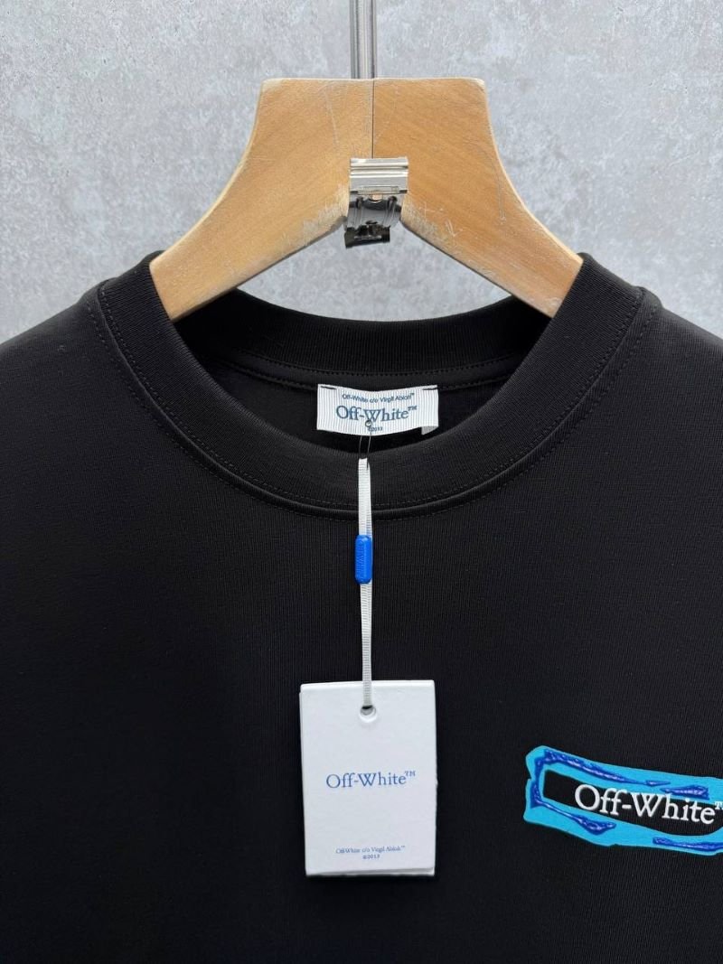 Off-White Textured Blue Arrows Graphic T-Shirt - Image 6