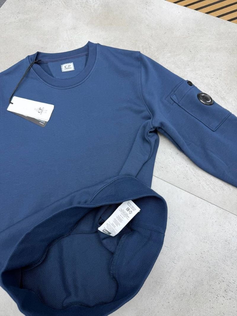 C.P. Company Diagonal Fleece Lens Crewneck Sweatshirt - Image 8