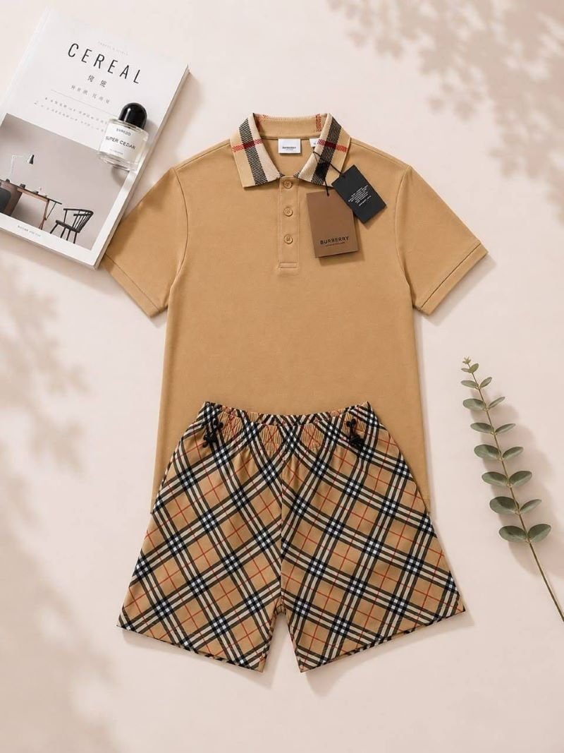 Burberry Vintage Check Polo & Shorts Two-Piece Set - Image 9