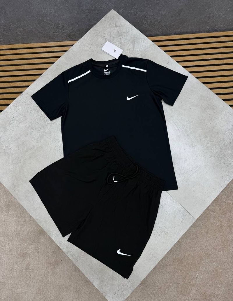 Nike Dri-FIT Men's Active T-Shirt & Shorts Set - Image 2